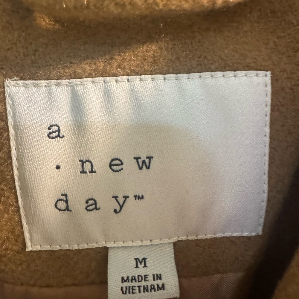 A New Day Camel Double Breasted Tie Waist Coat Size Medium - Picture 4 of 6